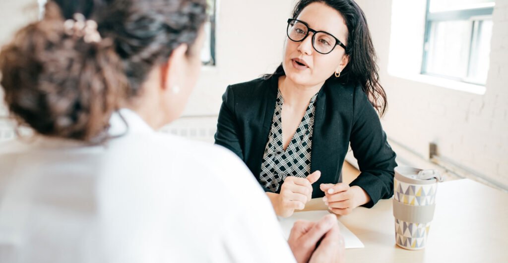 Rejoindre le CGO, entretien d'embauche lors d'une session de recrutement