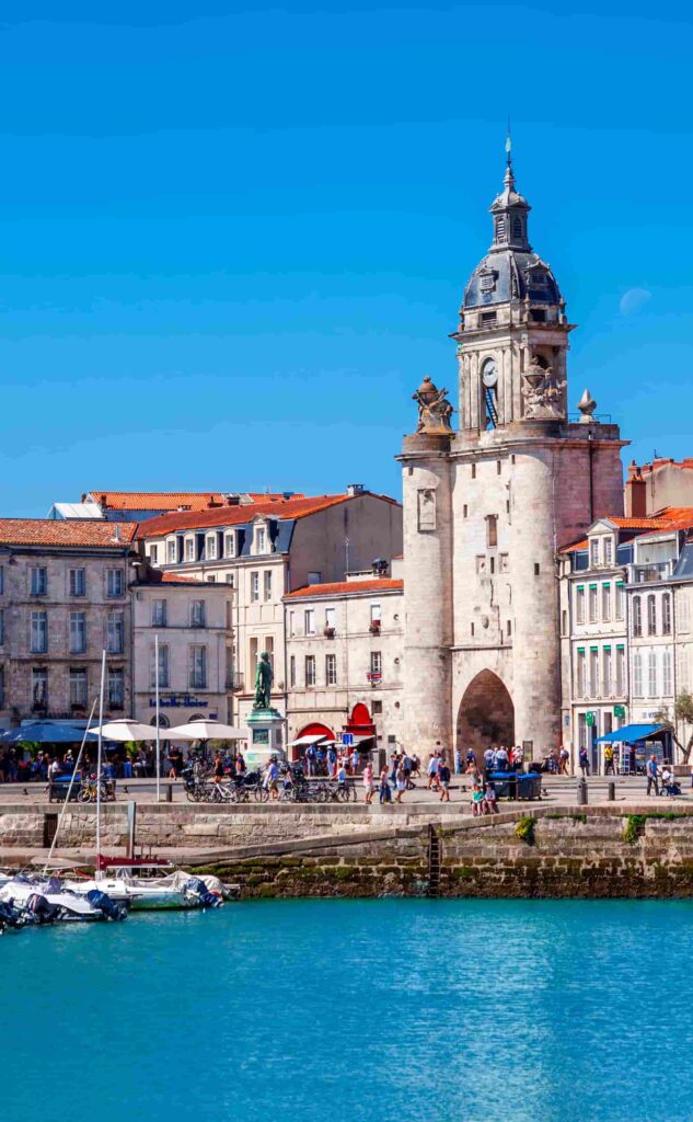 Agence expertise comptable CGO La Rochelle, vue sur la ville et le vieux port